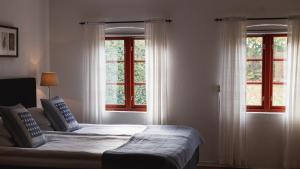 Family Room (2 Adults + 2 Children) room in Blåsingsborgs Gårdshotell