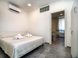 Iside Accommodations img1