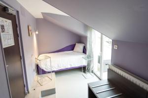 Hotels Logis Central Hotel & Spa : Chambre Triple