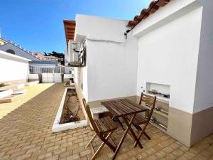 Estoril Studio Retreat - Walk to the Beach