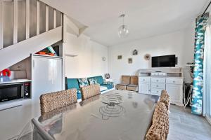 LE PETIT BONHEUR - PLACE PARKING PRIVEE - CLiM - TERRASSE - PISCINE PARTAGEE - PROCHE PARC SPIROU