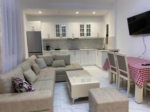 Apartment Ermona Resuli