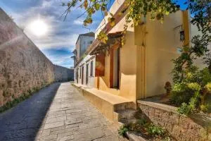 Art Houses Medieval Town Rhodes - 锡米