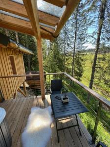 Chalets Les Ecrins du Val de Mouthe, JURA : photos des chambres