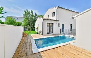 Stunning Home In Monteux With Wifi - Монте
