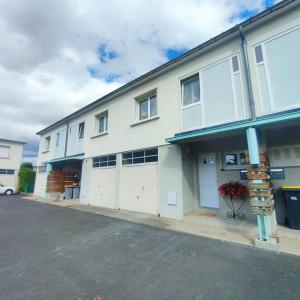 Maisons de vacances Entre ville et vignes 5 min Zenith Grande Halle Auvergne : photos des chambres