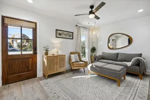 Vacation Rental Bay St Louis walk to beach, dining, shopping, and nightlife - Pass Christian