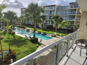 Apartamento Moderno con Piscina 213