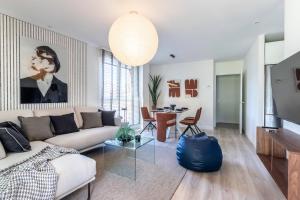 AkomodaT en Precioso y Moderno con Jardín y Parking