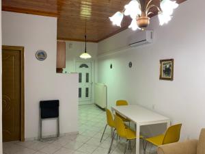 Vasilis home apartment