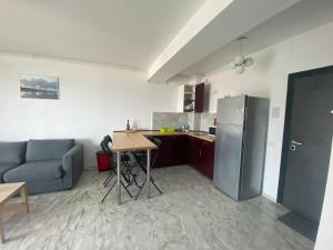 Apartament direct la plaja 4 persoane Mamaia nord Sky Sea View