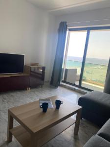 Apartament direct la plaja 4 persoane Mamaia nord Sky Sea View