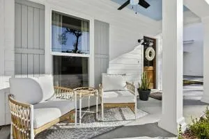 Cozy Vacation Rental in Old Town Bay St Louis close to beach, bars, and dining - Pass Christian