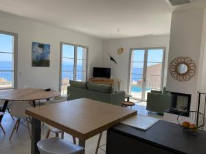 Maisons de vacances CHAPEAU LES ARTISTES : photos des chambres