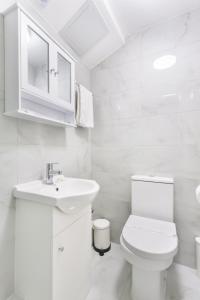 Holloway Budget Apartment - 1 Minute to Emirates Stadium - Next to Station - City Center