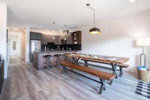 Stoke House by Revelstoke Vacations