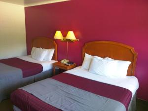 Queen Room with Two Queen Beds room in Skyview Motel - Prairie du Sac
