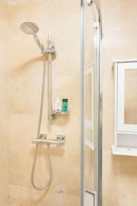 Holloway Budget Apartment - 1 Minute to Emirates Stadium - Next to Station - City Center