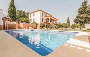 Stunning Home In Aguilar De La Frontera