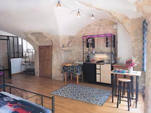 Pour les amoureux des vieilles pierres