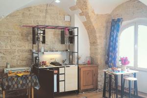 Pour les amoureux des vieilles pierres