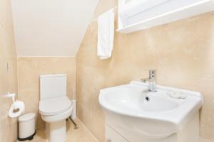 Holloway Budget Apartment - 1 Minute to Emirates Stadium - Next to Station - City Center