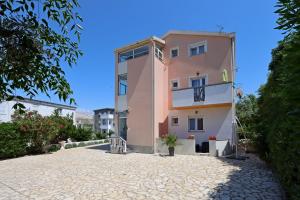 Seaside apartments with a swimming pool Pag - 6412 