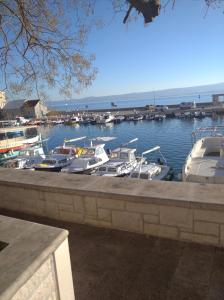 Apartment in Bol with sea view, balcony, air conditioning, WiFi 3835-2