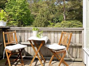 6 person holiday home in UDDEVALLA-By Traum