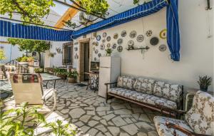 Nice Home In Fuente Tojar With Wifi