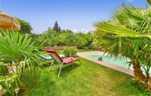 Maisons de vacances Beautiful Home In Le Pontet With 3 Bedrooms, Outdoor Swimming Pool And Swimming Pool : photos des chambres