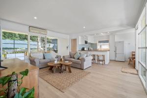 Burrill Lake Cottage