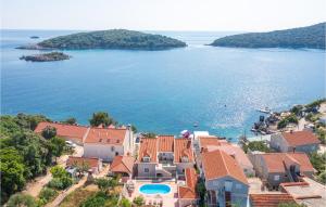 1 Bedroom Stunning Apartment In Molunat