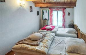 Maisons de vacances Beautiful Home In La Gueriniere With Wifi And 3 Bedrooms : photos des chambres