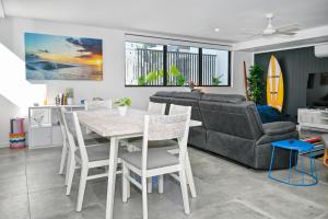 Coolum Beach - Beachside Dream - 3 BR, 2 Bath ZF6