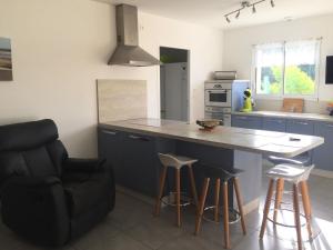Maisons de vacances Maison a Longeville-sur-Mer : Plage, Surf et Detente - FR-1-336-109 : photos des chambres