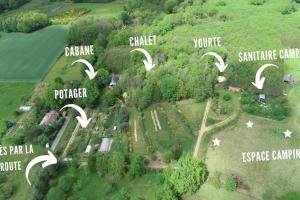 Chalets Chalet dans une ferme en permaculture : photos des chambres