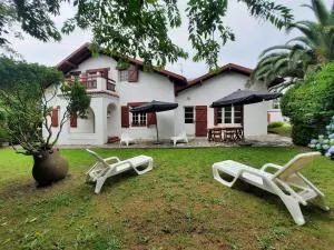 Maison calme avec grand extérieur, proche centre et océan, idéale famille/amis - FR-1-239-860 - Bayonne