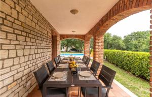 Beautiful Home In Dolinci With Sauna 