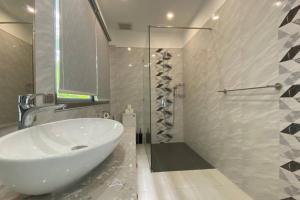 3 Bedrooms Sofora Pool Villa by G Estate