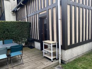 **Cottage 6 pers à Cabourg - Proche plage et thalasso, jardin, parking, Wi-Fi gratuit** - FR-1-487-358