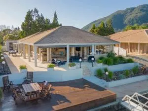 Sunset View - Pauanui Waterfront Home - Slipper Island