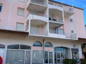 Appartements Charmant T2 au coeur de Saint-Palais-sur-Mer, a deux pas du marche et de la plage - FR-1-550-66 : photos des chambres