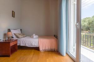 sparrow apartment (Σπουργιτης)