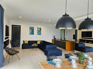 Tu lasek tam rzeczka