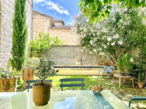 Villas Bien d'exception, clim, jardin, bassin, coeur Uzes : photos des chambres