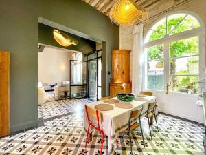 Villas Bien d'exception, clim, jardin, bassin, coeur Uzes : photos des chambres