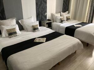 Hotels Les Aubuns Country Hotel : photos des chambres