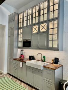 Awesome Loft - King Street
