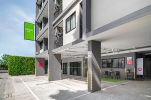 iCheck inn Darisa Ngamwongwan